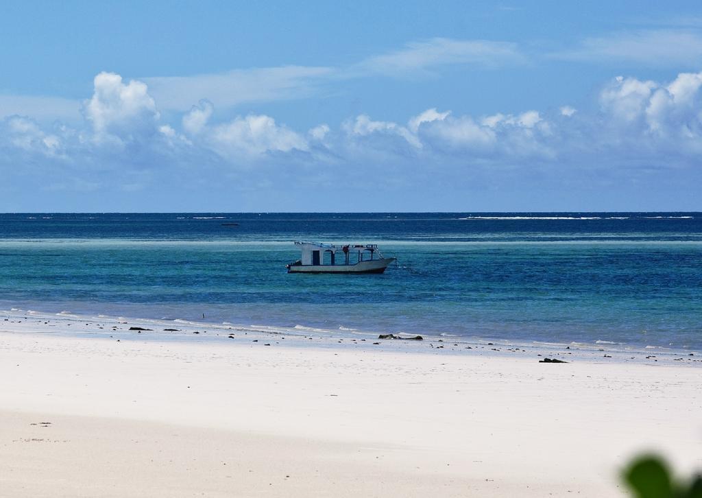 Lantana Galu Beach Diani Beach Eksteriør billede