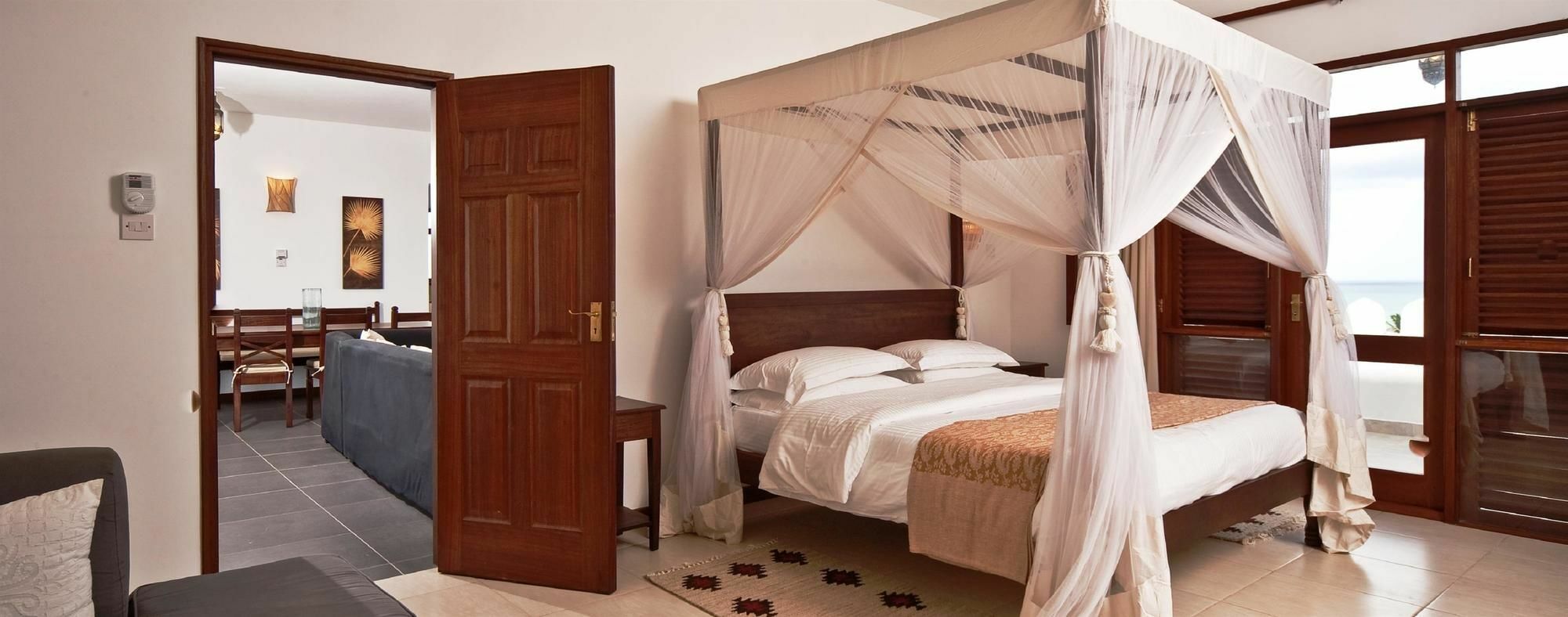 Lantana Galu Beach Diani Beach Eksteriør billede